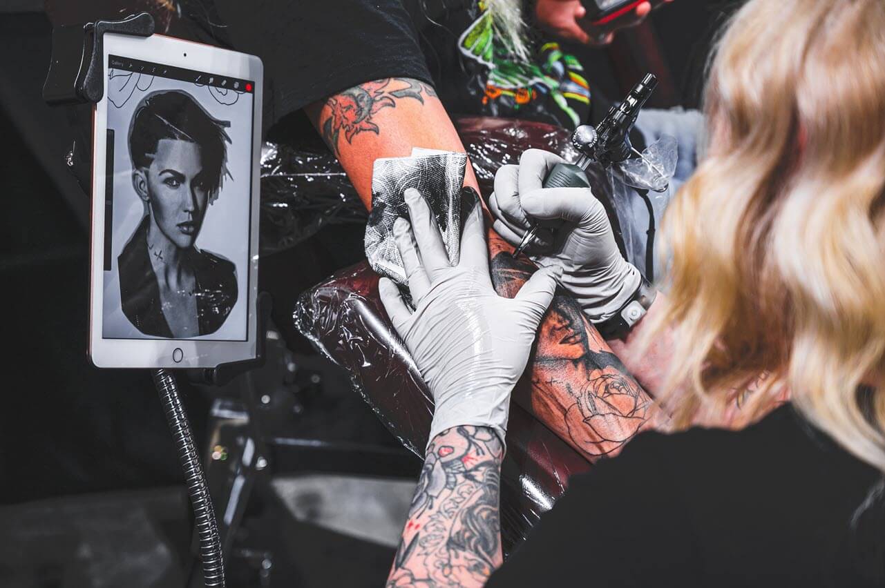 Tattoo artist